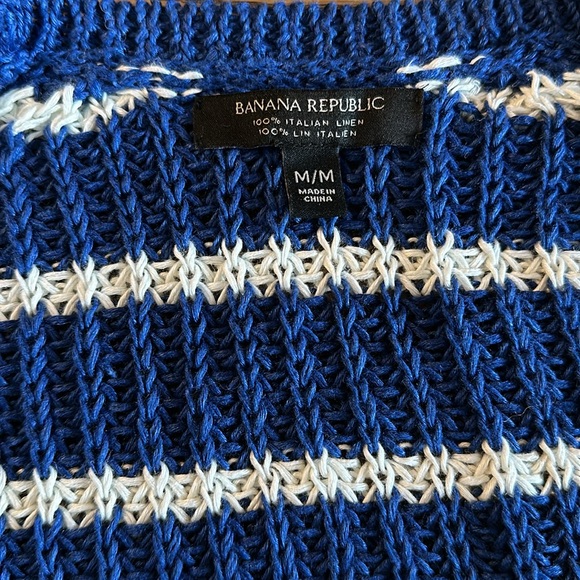 Blue white striped light knit size medium - Picture 2 of 5